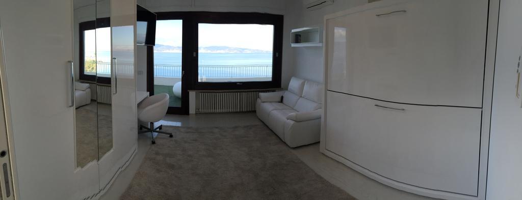 Reggio Suite Реджо ди Калабрия Стая снимка